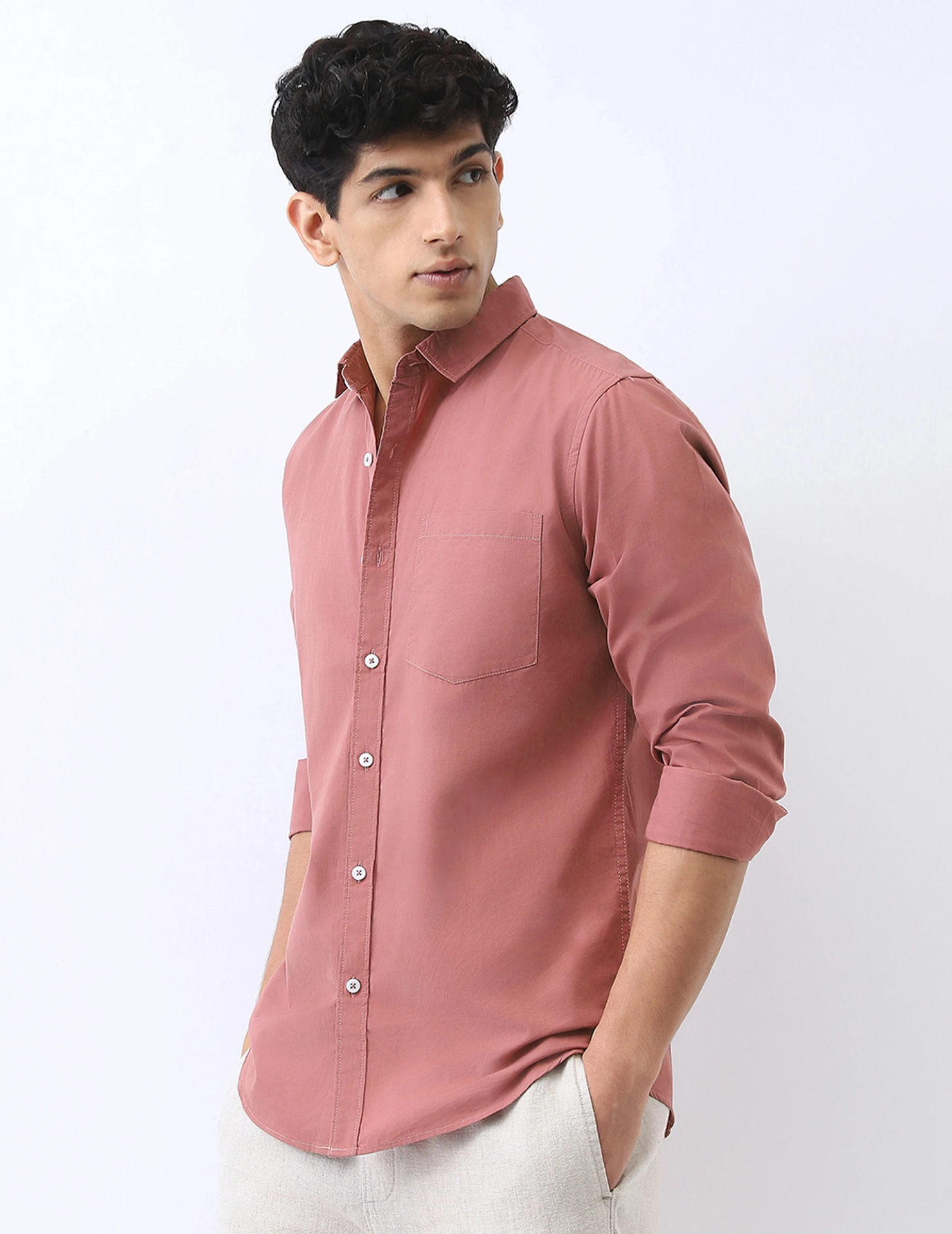 Urbano Fashion Men Regular Fit Solid Spread Collar Casual Shirt
