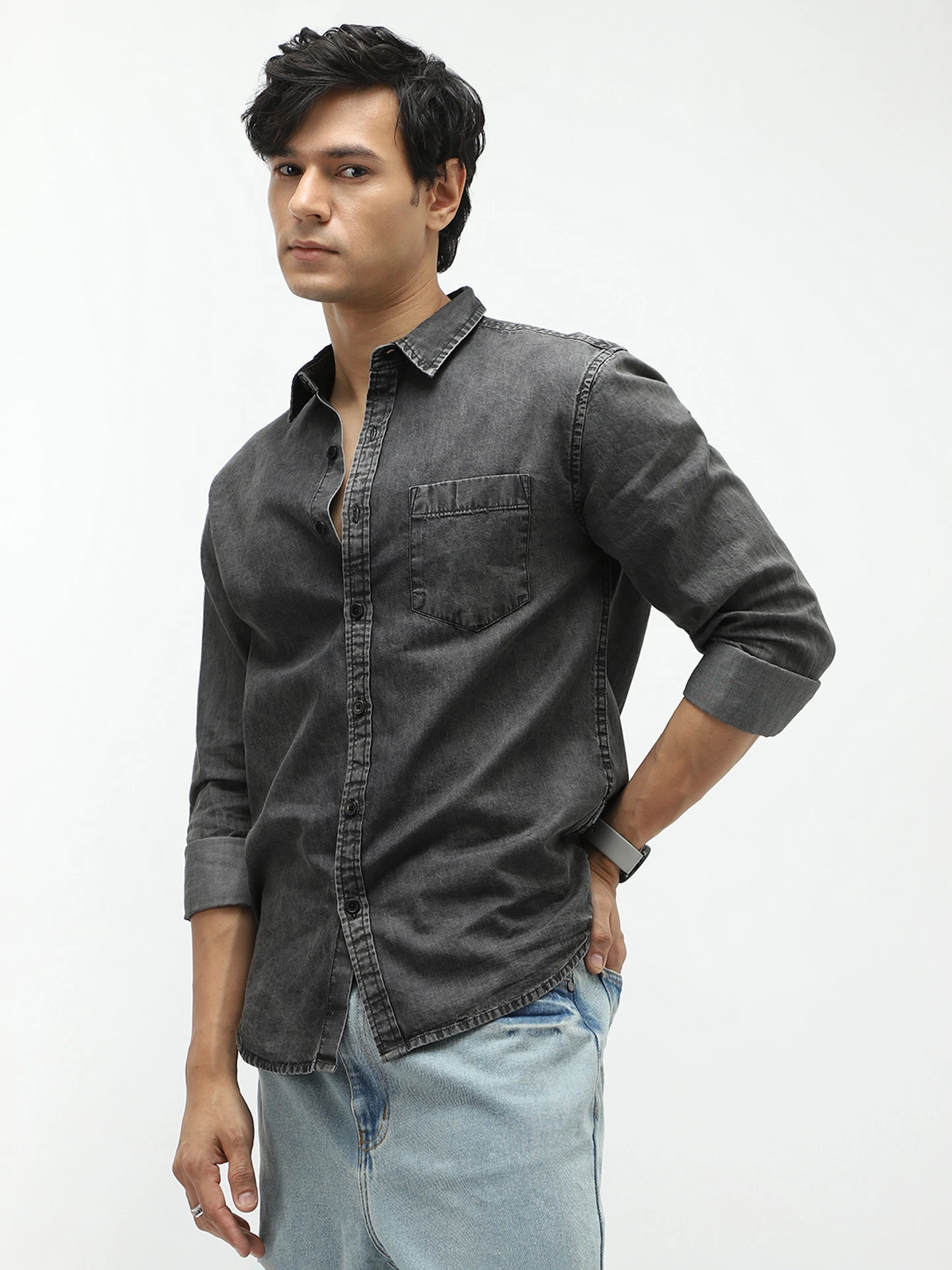 Urbano Fashion Men Regular Fit Washed Spread Collar Casual Shirt